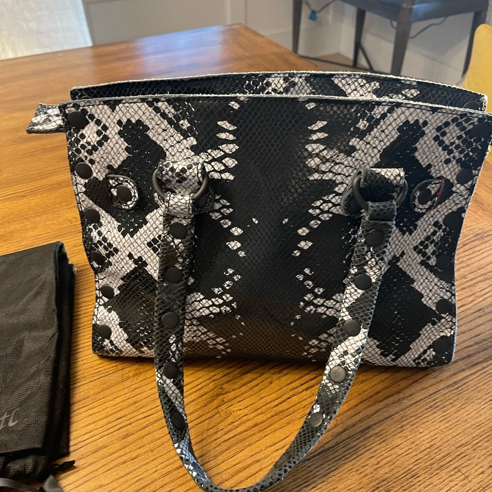 Hammitt - snakeskin pattern